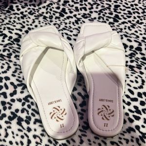 white cross over flats really comfortable easy to clean